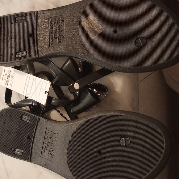 🚨NWT Sandals - Picture 3 of 3